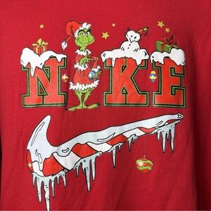 Christmas Holiday Long Sleeve Tee Swoosh & Cozy Winter Logo Grinch Red Size M
